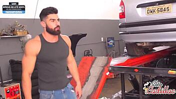 Cléo Cadillac And Spartacus Borracheiro Pintudo Perform Amateur Action.