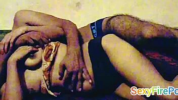 Indian couple takes hard dick deep!