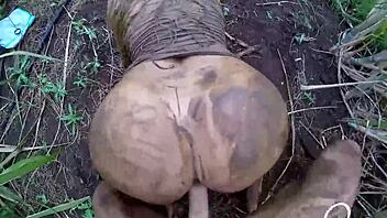 Kissa Sins kirli yanını yoğun sikişle ortaya koyuyor