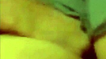 Pandora's Stunning Legs in Webcam Show 01