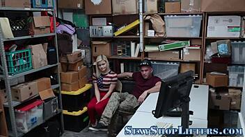 业余18+少女小偷被抓并猛烈射脸