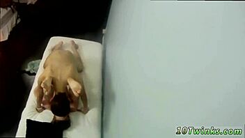 Young Emo Gay Bottom Receives Intense Bareback Cumshot From Black And White Tops