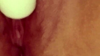 PUSSY FUCK with dildo toys and SQUIRTING action