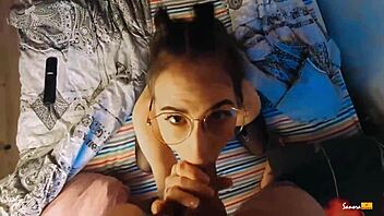 A girl rushes to work after morning routine