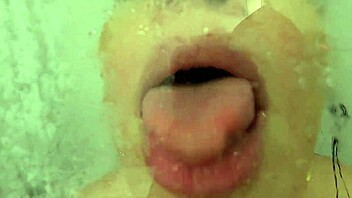 Soraya Carioca Gets Anal In Bath