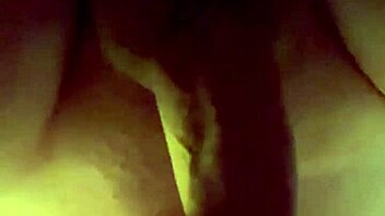 Mrs GUSHER squirts shaved PUSSY