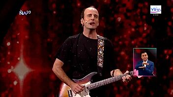 stefan kramer makes stadium scream with mouth feat pancho el cazuela saavedra