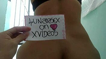 La pague los pasajes a mi prima la venezolana para que viniera y me haga unos ricos sentones y esta muy rica