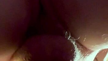 Mrs GUSHER squirts shaved PUSSY