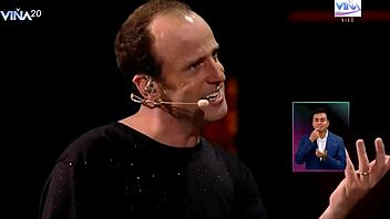 stefan kramer makes stadium scream with mouth feat pancho el cazuela saavedra