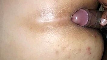 This mature sexy Latina loves her big ass getting fucked.