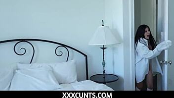 I'm a bratty lil tease, Sadie Pop, showing my ass