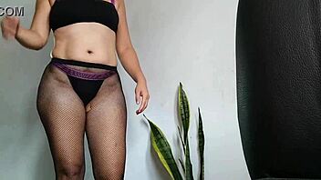 My stepmom sent me this video via WhatsApp, blonde milf amateur