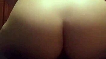 Amateur with big booty will give you an orgasm