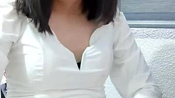 Sofia Natalia says, Colin, cum with me now.