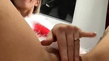 Italian teen with a big ass and orgasmic skills