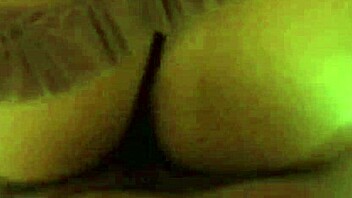 Prostituta No Me Cobra Por Cojerla Rico!