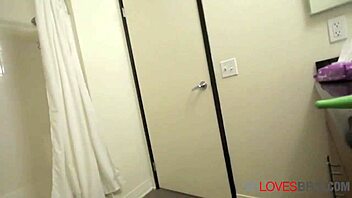 Facial cumshot for a teen who helps her stepbrother