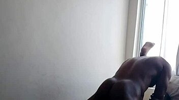 Lilpuddingbowls Licks Wet Shaved Pussy With Monster Cock In Muff Diving Scene