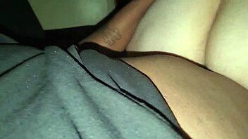 fuckin that big white ass while she rides cowgirl style 😈