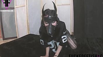 anal with my toy widened my big ass 😏