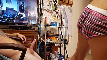 Girlfriend Sucks Hard in Panties