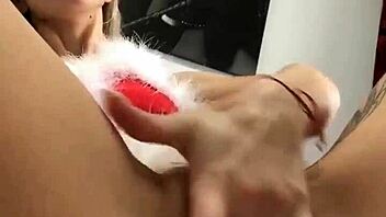 Italian teen with a big ass and orgasmic skills