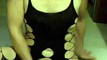 Hot Belgian MILF Fingering Herself in Lingerie