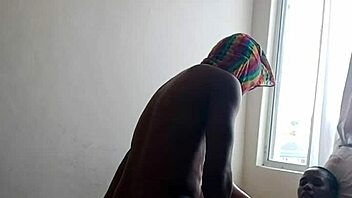 Lilpuddingbowls Licks Wet Shaved Pussy With Monster Cock In Muff Diving Scene