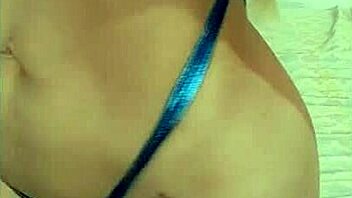 Latina ni nafsu cukup ke bogel untuk kongkek kompilasi?