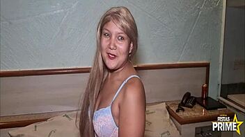 Brunette BBW Marcela Schults fucks well-endowed Perseu at Festaprime