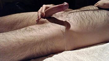 A Serbian gay man explores his identity in a new city.