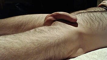 A Serbian gay man explores his identity in a new city.