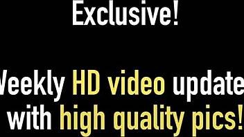 Yo, regarde Sara Jay, cougar aux gros seins, jouit fort pendant que BBC claque sa chatte mouillée !