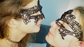 Intense 4k lesbian kissing with sloppy cum sharing action