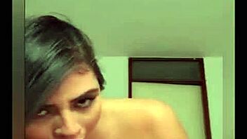Beautiful Colombian Webcam Model Shows Off Her Stunning Looks