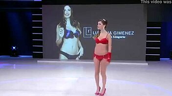 Sexy lingerie parade with Mayra Azeveda's seductive moves