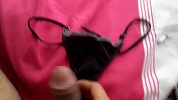 Indian wife wanks tight pussy