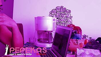 vivi guedez gets anal from it technician in pov