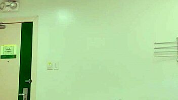 Pinay MILF licks college student's pussy