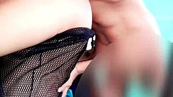 In this homemade reality video, I feel overwhelmed by the cute prostitute's ass shaking during rough anal fucking