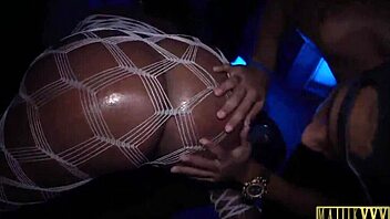 Majiik fucks Breyana's chocolate ass.