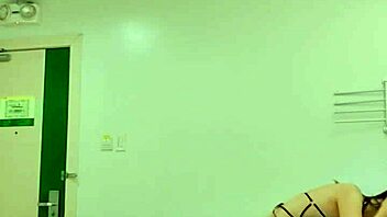 Pinay MILF licks college student's pussy