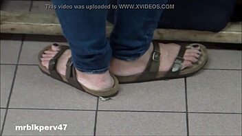 sweaty tight asian ass in hidden candid shots