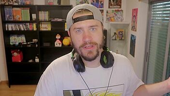 I played this dragon ball game, and the dragon girl creampied me so you dont have to!