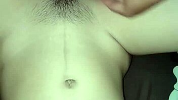 Girlfriend blows boyfriend's penis after fucking