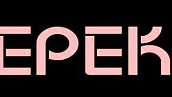 Housewife films herself getting assfucked by huge cock