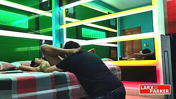 Room Casting 1 Roxy 21 Años Le Abro Las Piernas Y Le Chupo Todo El Ano Con Un Rico Beso Negro