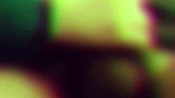 European Mama Daii Enjoys Outdoor Massage Leading to Cumshot