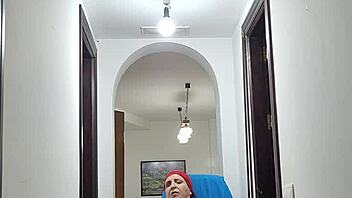 Coolmarina Pees and Plays with Bottle Intensely!